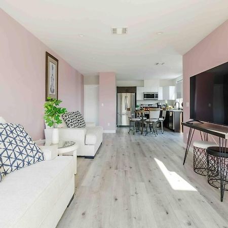 Stunning Hollywood Townhouse With Sunny Views Villa Los Angeles Exteriör bild